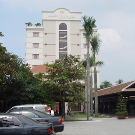 Hoang Yen Hotel Thuan An Exterior photo